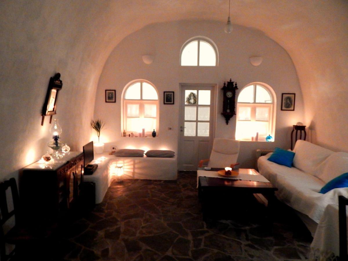 Bioclimatic Cave House Santorini Villa Vóthon Esterno foto